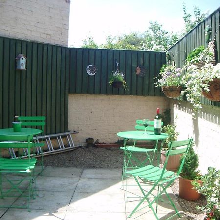 Linden Lodge Guest House York Bagian luar foto